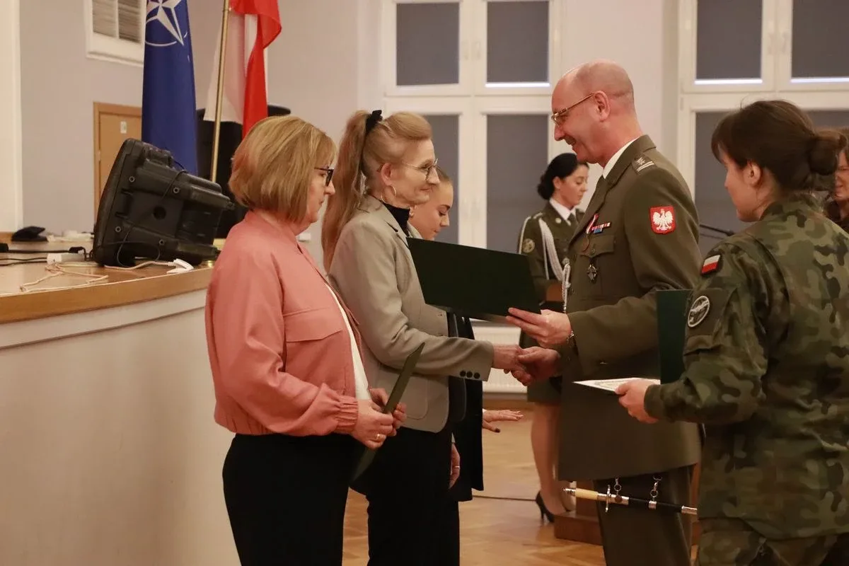 74. rocznica utworzenia 22 Wojskowego Ośrodka Kartograficznego. Uroczysta zbiórka w Komorowie (zdjęcia)