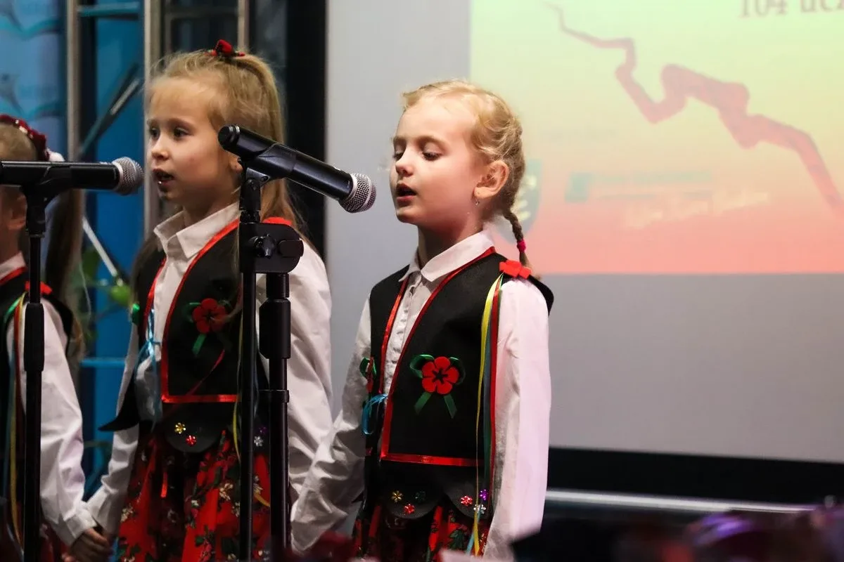 Koncert Galowy zakończył "Tydzień dla Polski". Nagrody, emocje i patriotyczna atmosfera w Starej Elektrowni (zdjęcia, wideo)