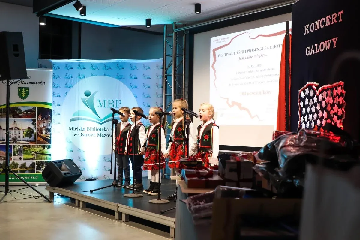 Koncert Galowy zakończył "Tydzień dla Polski". Nagrody, emocje i patriotyczna atmosfera w Starej Elektrowni (zdjęcia, wideo)