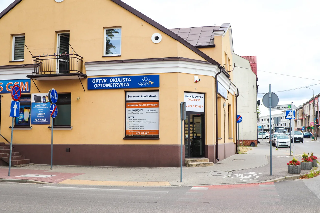 Profesjonalna opieka dla Twojego wzroku. Optyk Fic w Ostrowi Mazowieckiej (zdjęcia)