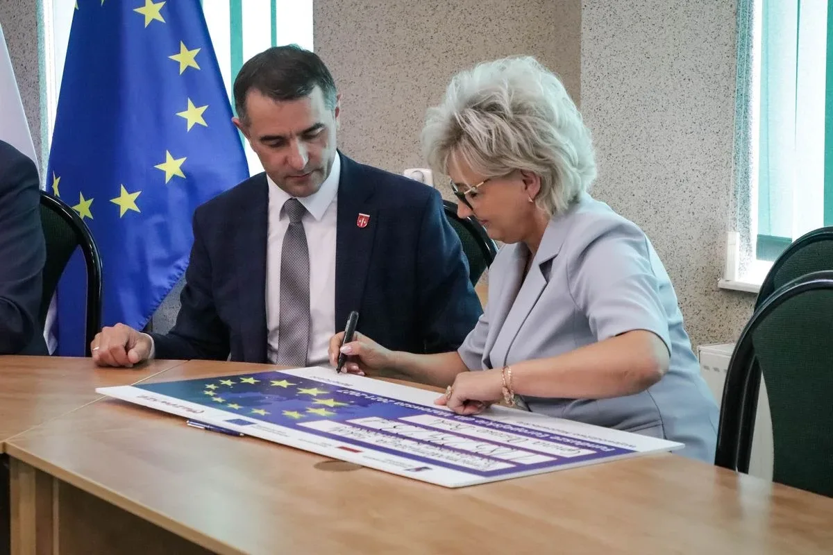 Miliony z Unii na lokalne inwestycje. Ostrów i Brok na liście beneficjentów (zdjęcia)