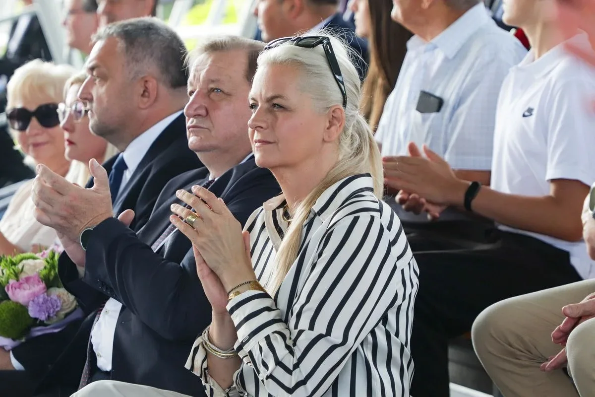 Medale, awanse i wzruszenia. Policja w Ostrowi Mazowieckiej uczciła swoje święto (zdjęcia)