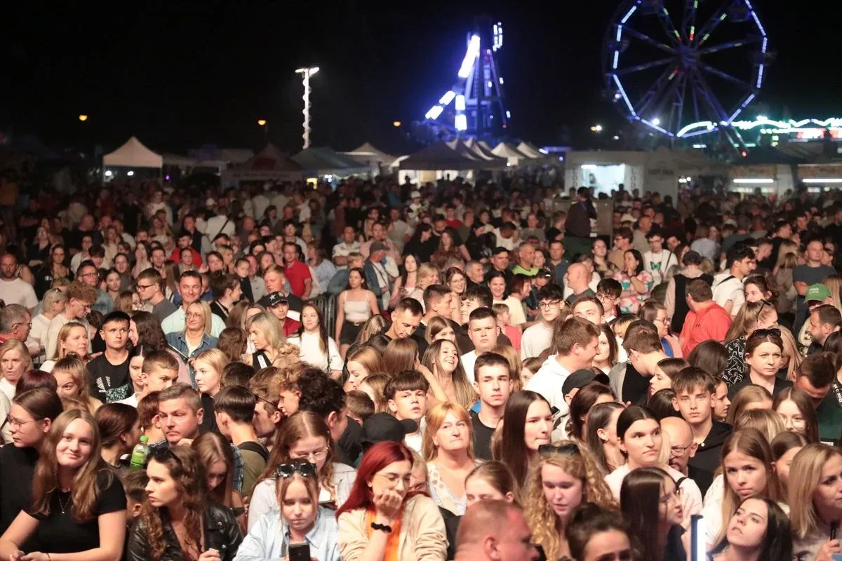 Tłumy na plaży i koncerty pod gwiazdami. Dni Broku znów zachwyciły (zdjęcia)