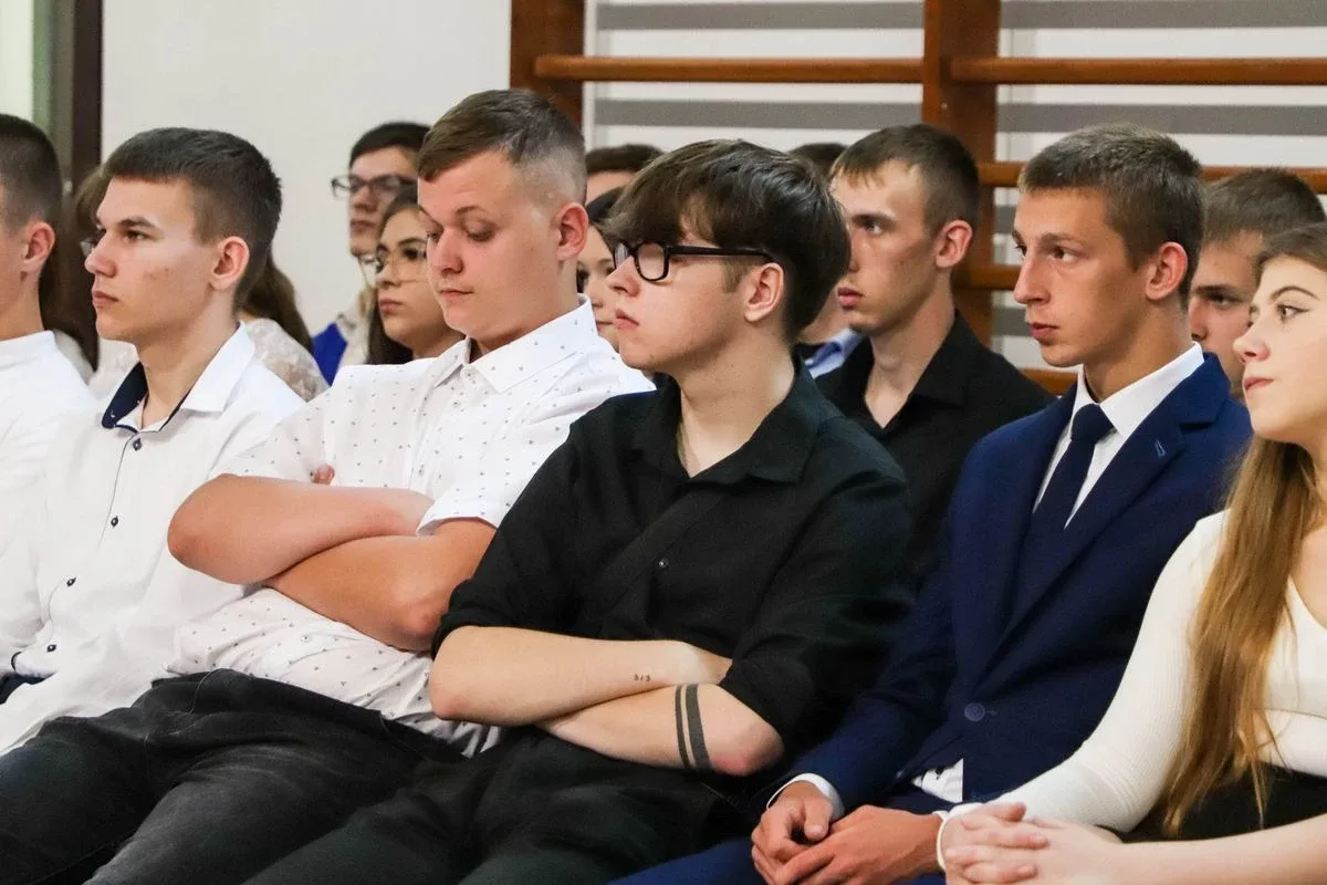 Świadectwa, nagrody i emocje. Uroczyste zakończenie roku w ZSCKR (zdjęcia)