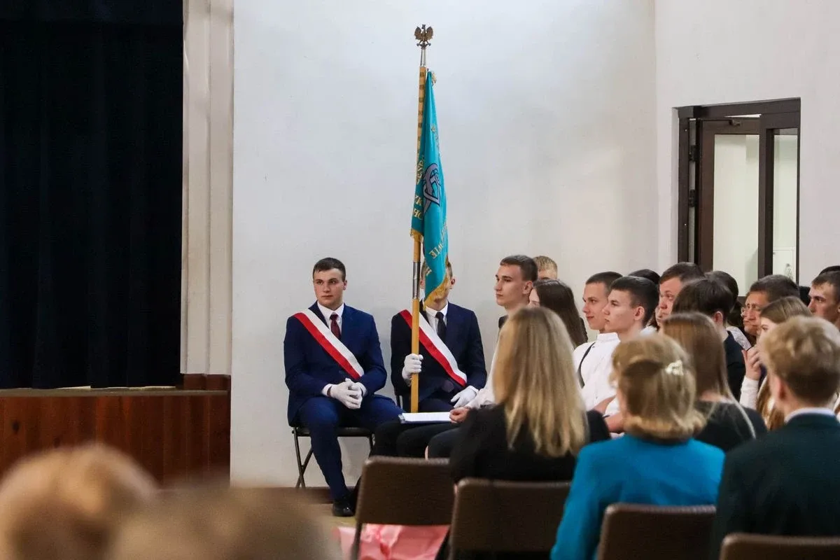 Świadectwa, nagrody i emocje. Uroczyste zakończenie roku w ZSCKR (zdjęcia)