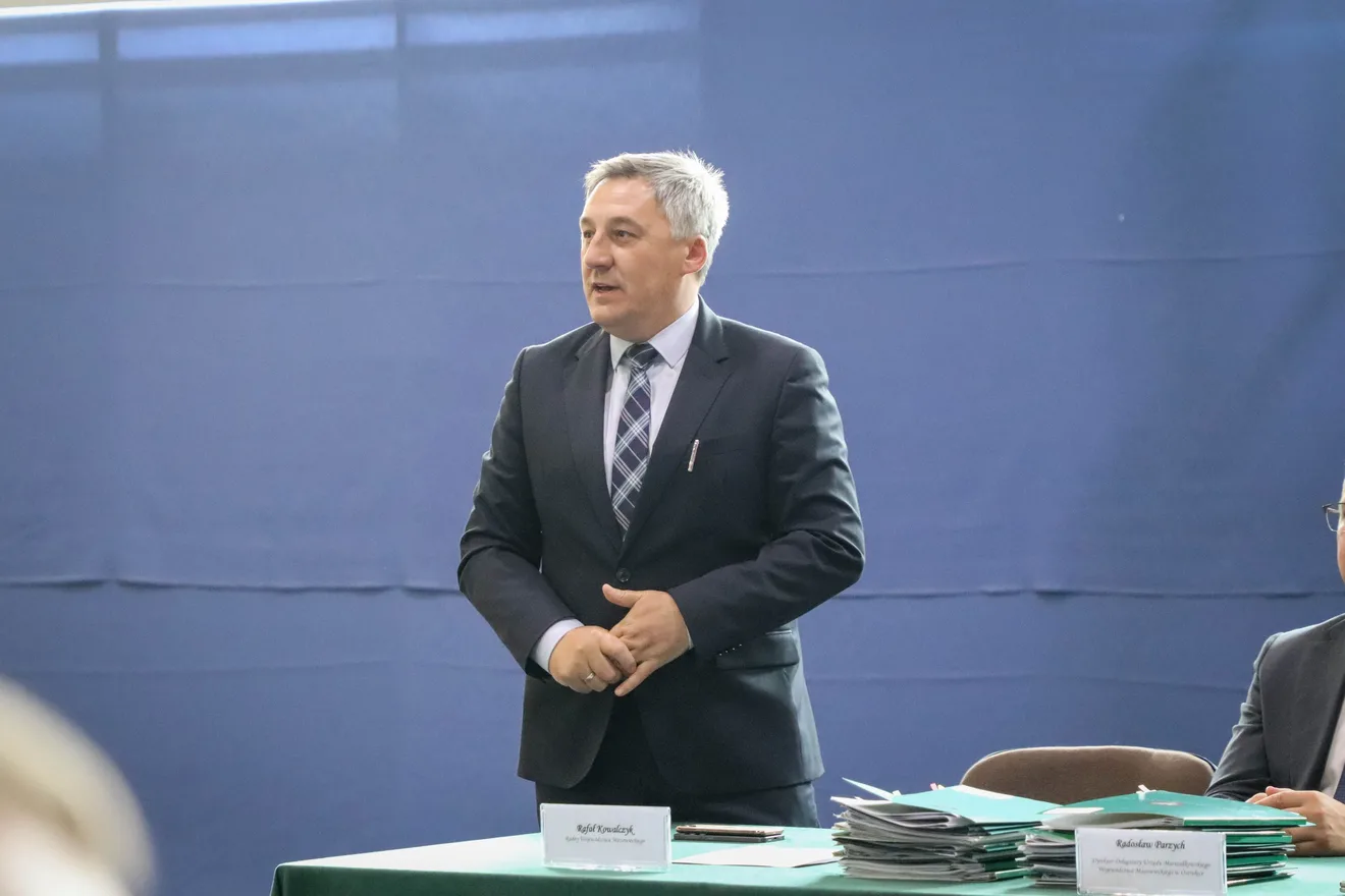 Bieżnia, tężnia i działki z dofinansowaniem. Miliony z Mazowsza dla samorządów z powiatu ostrowskiego (zdjęcia)