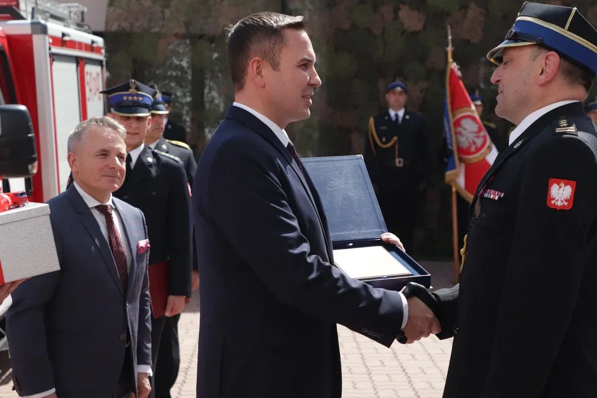 Uroczystość z okazji Powiatowych Obchodów Dnia Strażaka w Ostrowi Mazowieckiej (zdjęcia)