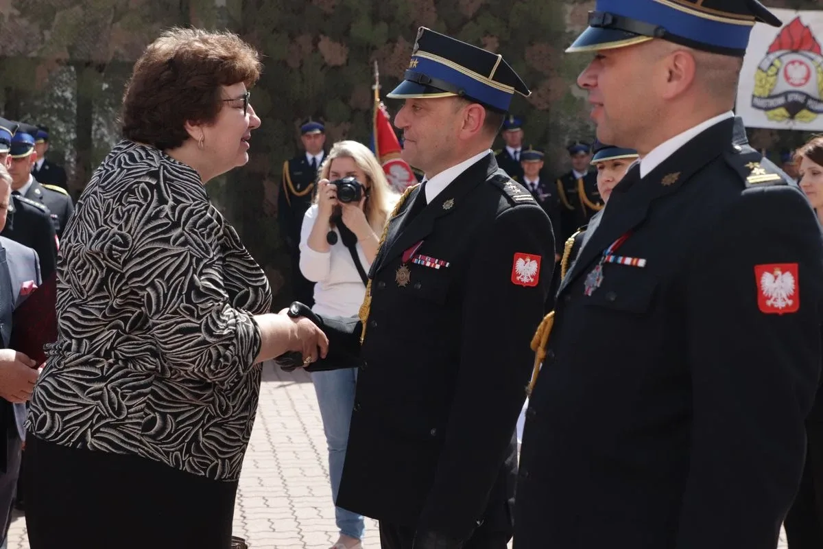 Uroczystość z okazji Powiatowych Obchodów Dnia Strażaka w Ostrowi Mazowieckiej (zdjęcia)
