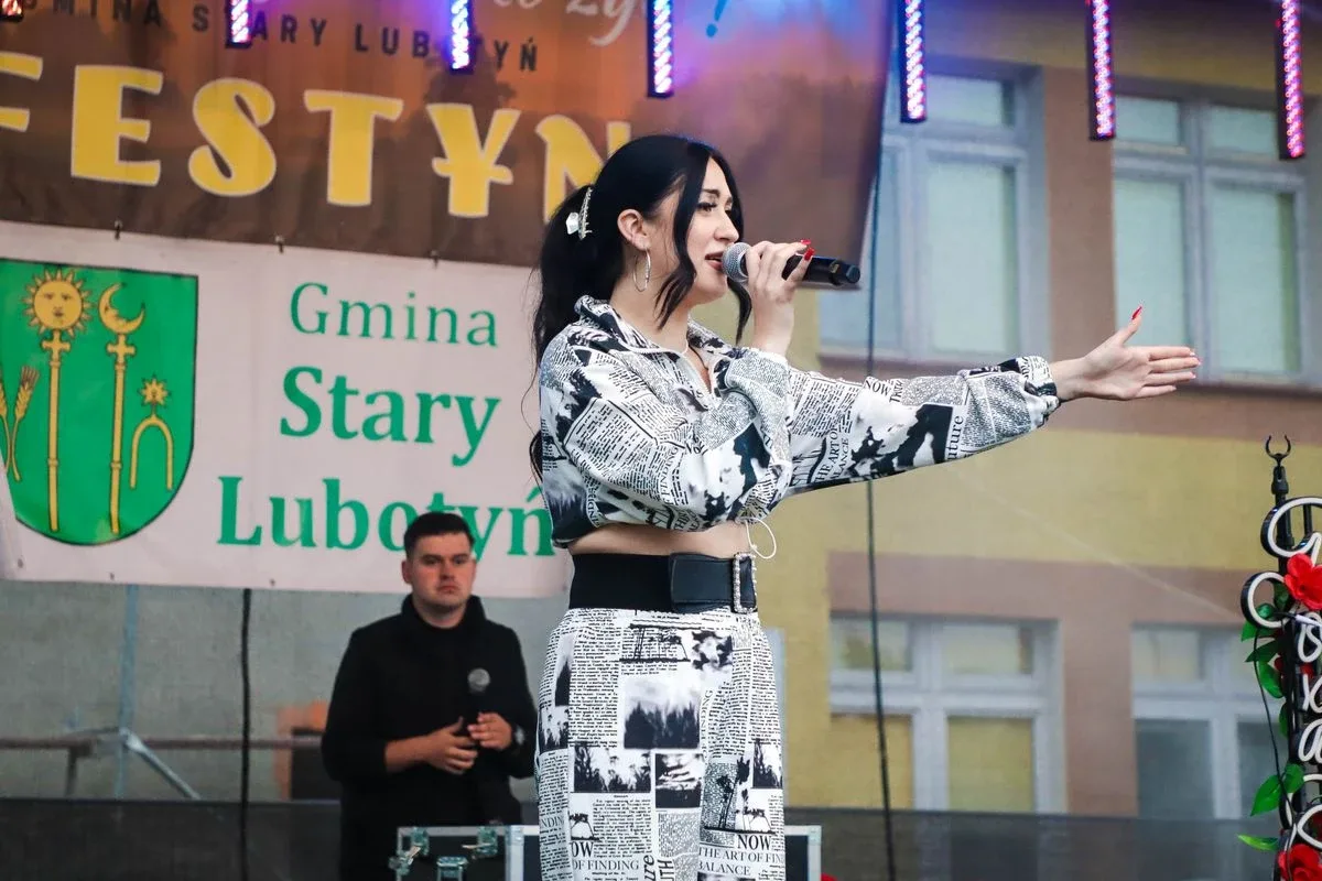 Muzyka, smaki i uśmiechy. Festyn Gminny w Starym Lubotyniu już za nami! (zdjęcia)