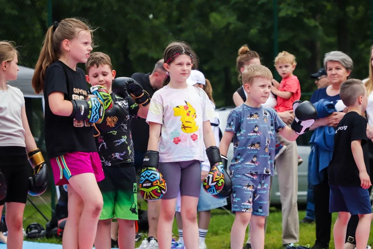 Policyjny piknik z sercem na cześć kobiet w służbie (zdjęcia)