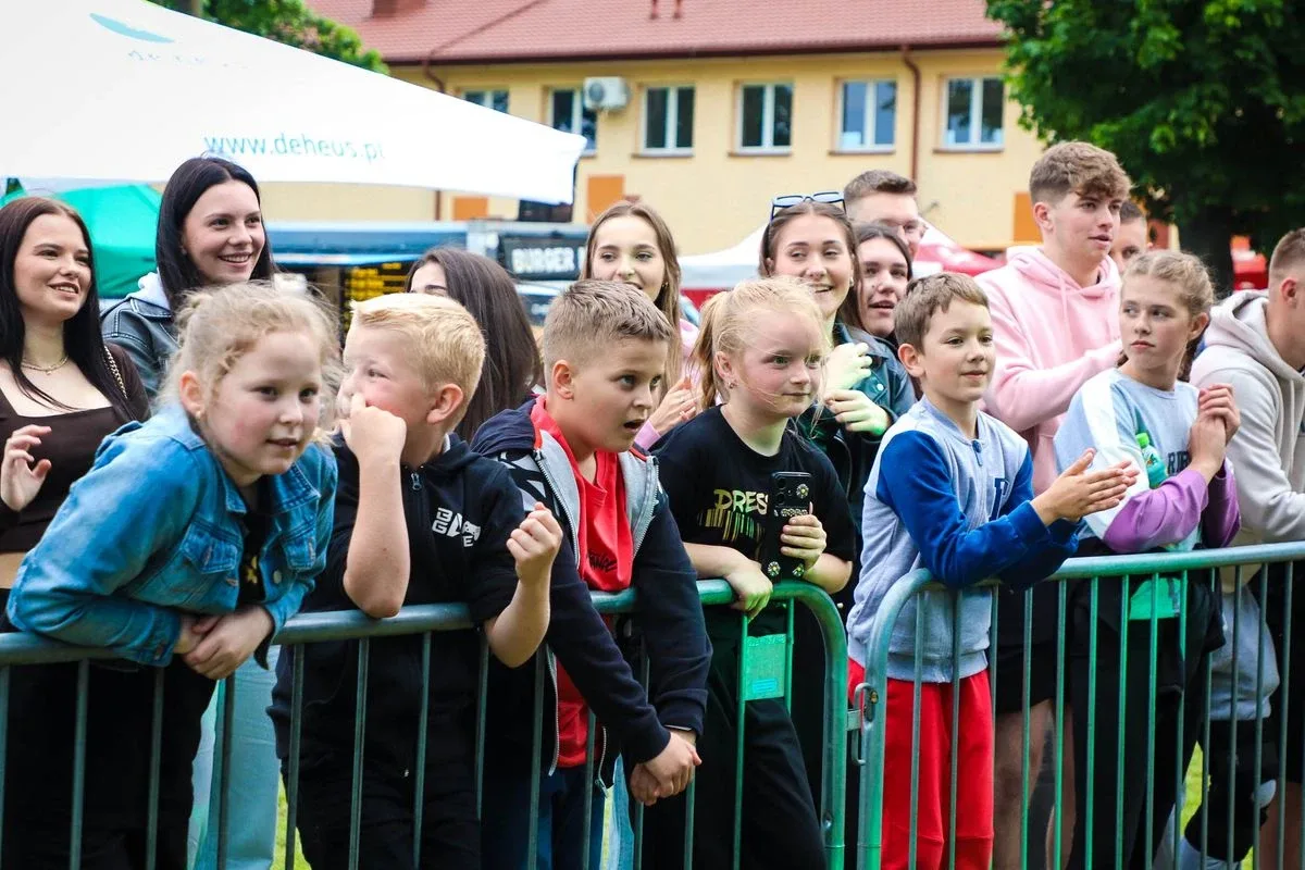 Muzyka, smaki i uśmiechy. Festyn Gminny w Starym Lubotyniu już za nami! (zdjęcia)