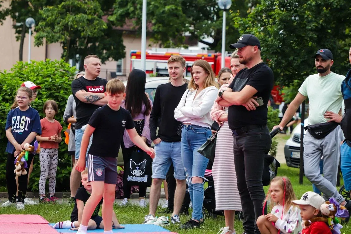 Policyjny piknik z sercem na cześć kobiet w służbie (zdjęcia)