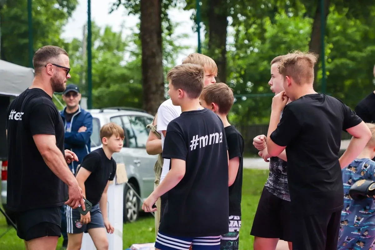 Policyjny piknik z sercem na cześć kobiet w służbie (zdjęcia)