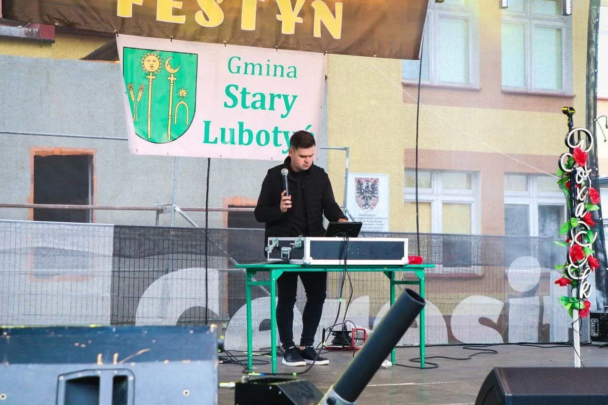 Muzyka, smaki i uśmiechy. Festyn Gminny w Starym Lubotyniu już za nami! (zdjęcia)