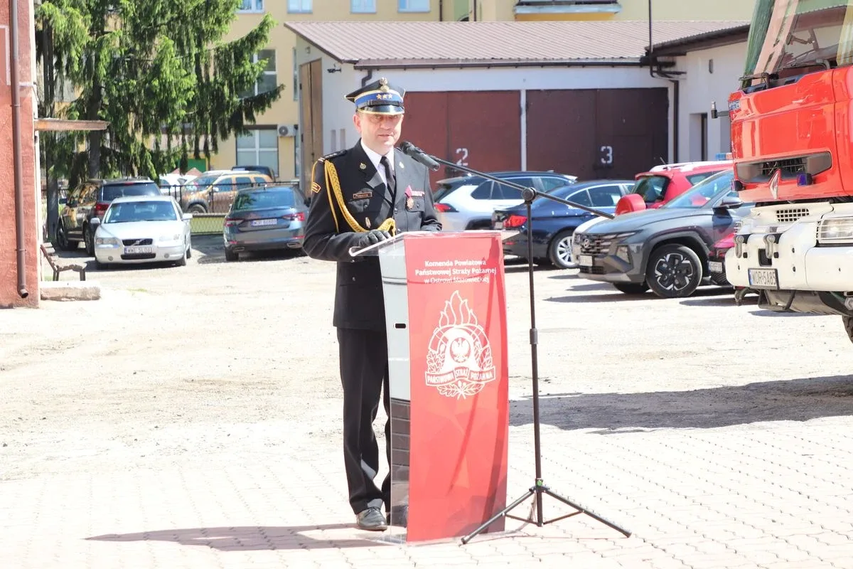 Uroczystość z okazji Powiatowych Obchodów Dnia Strażaka w Ostrowi Mazowieckiej (zdjęcia)