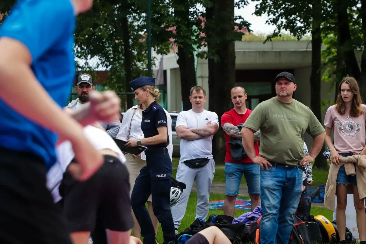 Policyjny piknik z sercem na cześć kobiet w służbie (zdjęcia)