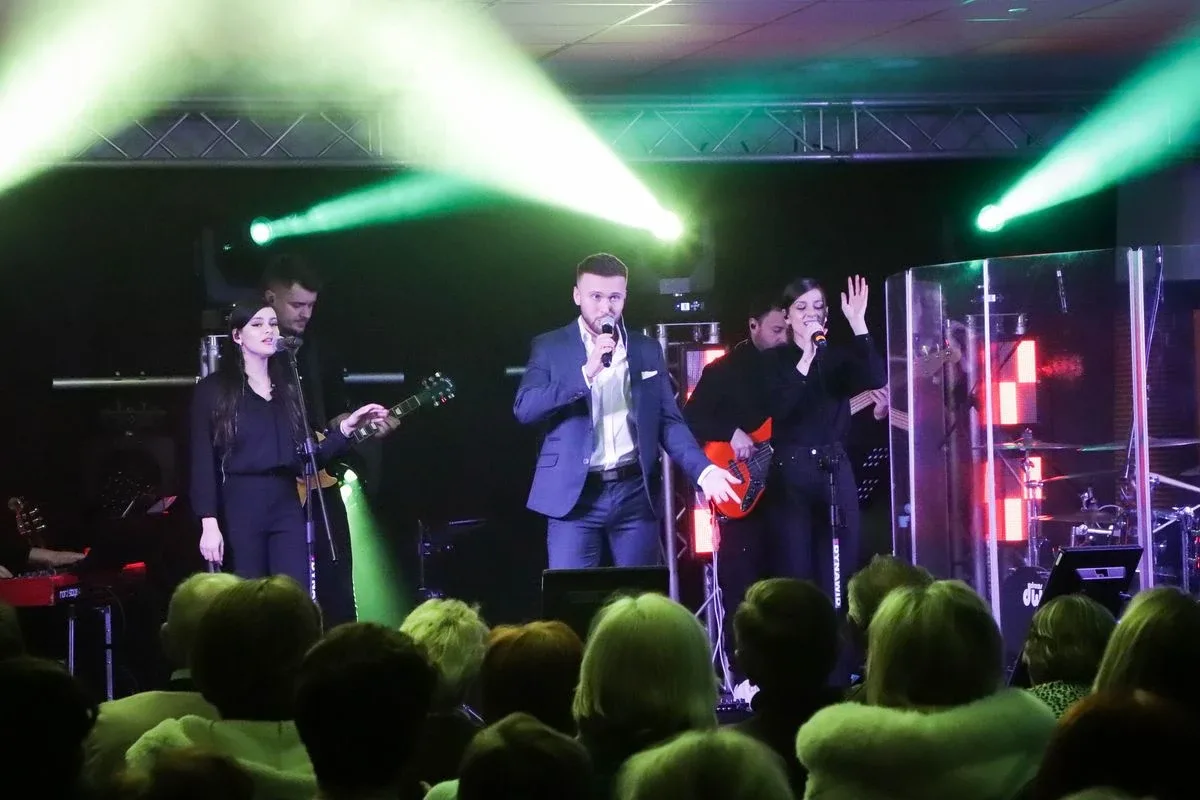 "Za Tobą pójdę jak na bal..." - magiczny wieczór z muzyką Krzysztofa Krawczyka w Starej Elektrowni (zdjęcia, wideo)