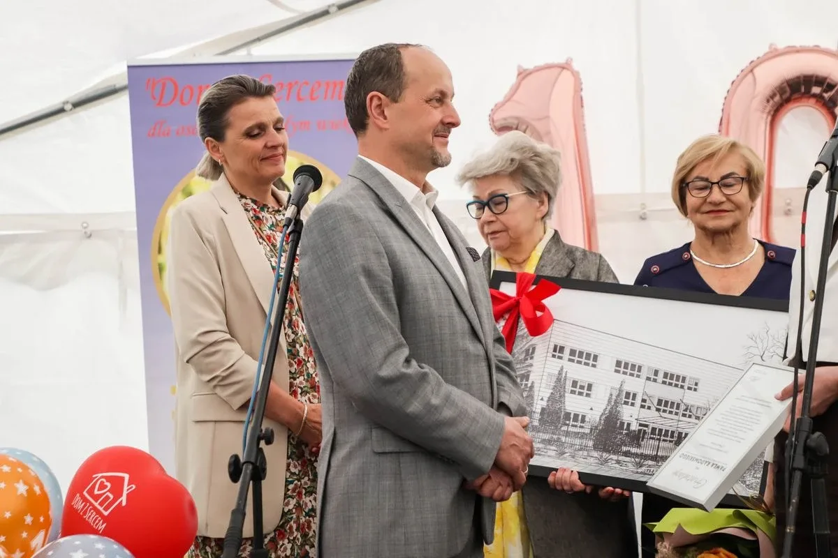 "Dom z Sercem" w Komorowie świętował 10-lecie! Jubileusz pełen wzruszeń, wdzięczności i nadziei (zdjęcia)