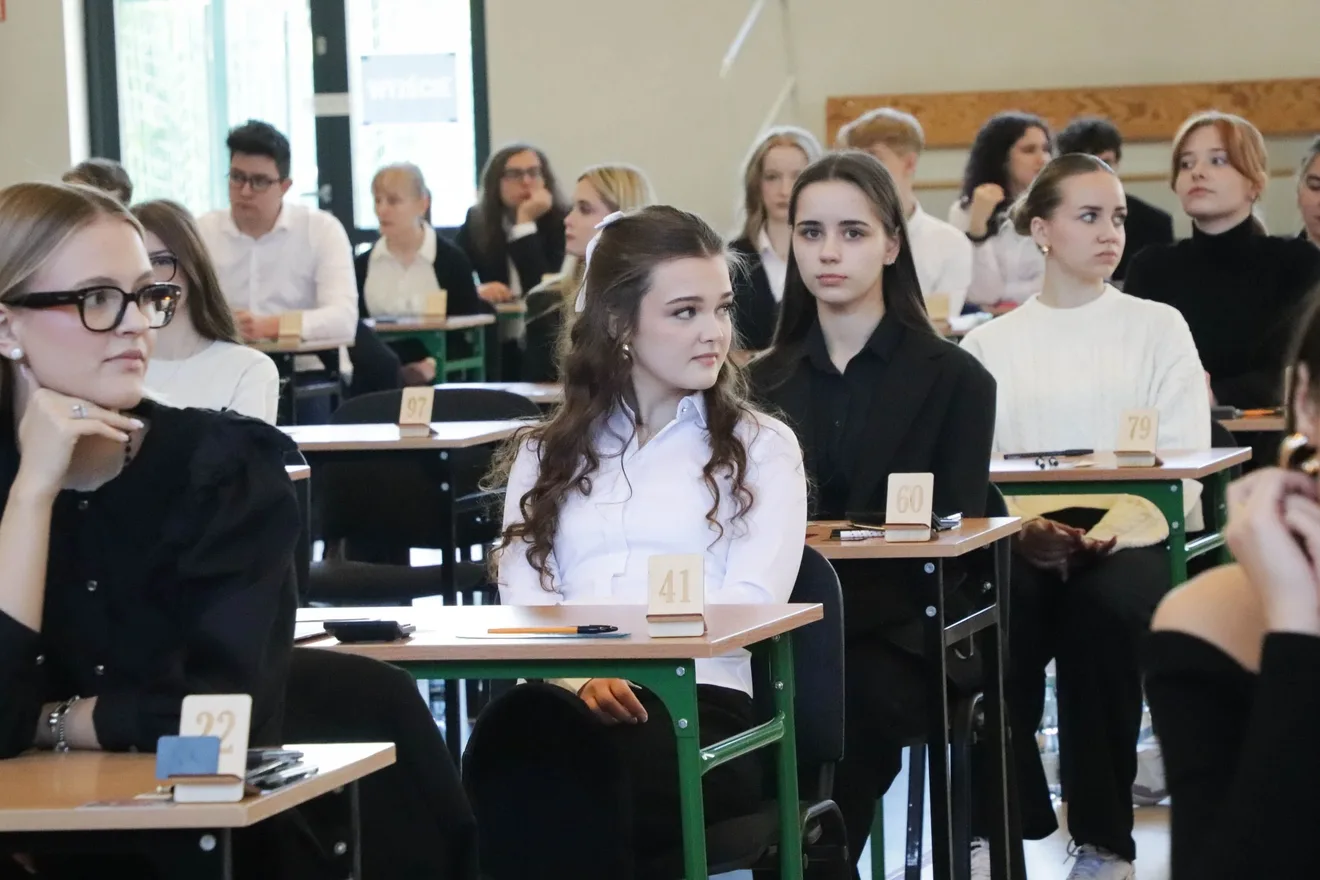 Trzeci dzień egzaminów. Maturzyści zmierzyli się z językiem obcym (zdjęcia)