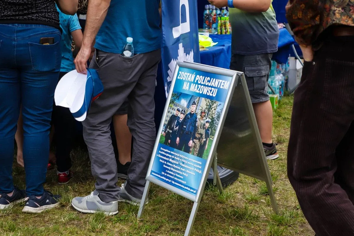 Policyjny piknik z sercem na cześć kobiet w służbie (zdjęcia)