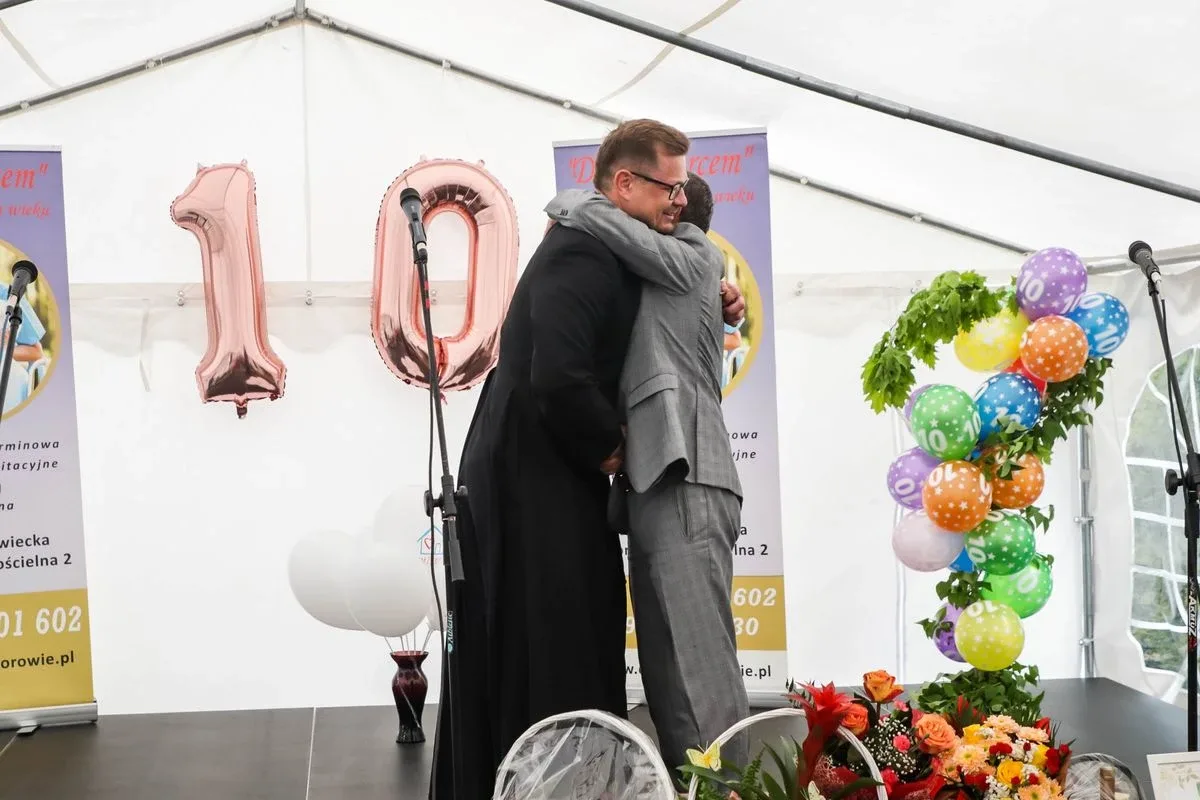 "Dom z Sercem" w Komorowie świętował 10-lecie! Jubileusz pełen wzruszeń, wdzięczności i nadziei (zdjęcia)