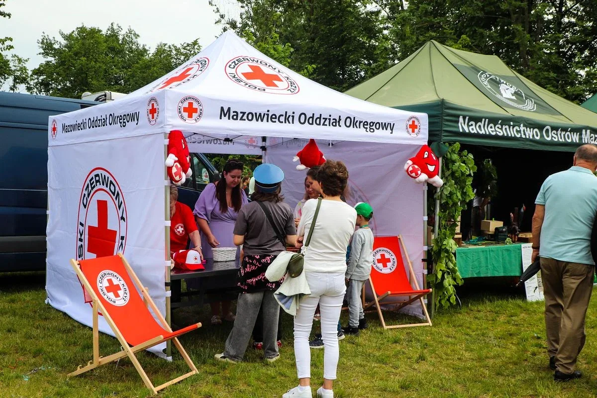 Policyjny piknik z sercem na cześć kobiet w służbie (zdjęcia)