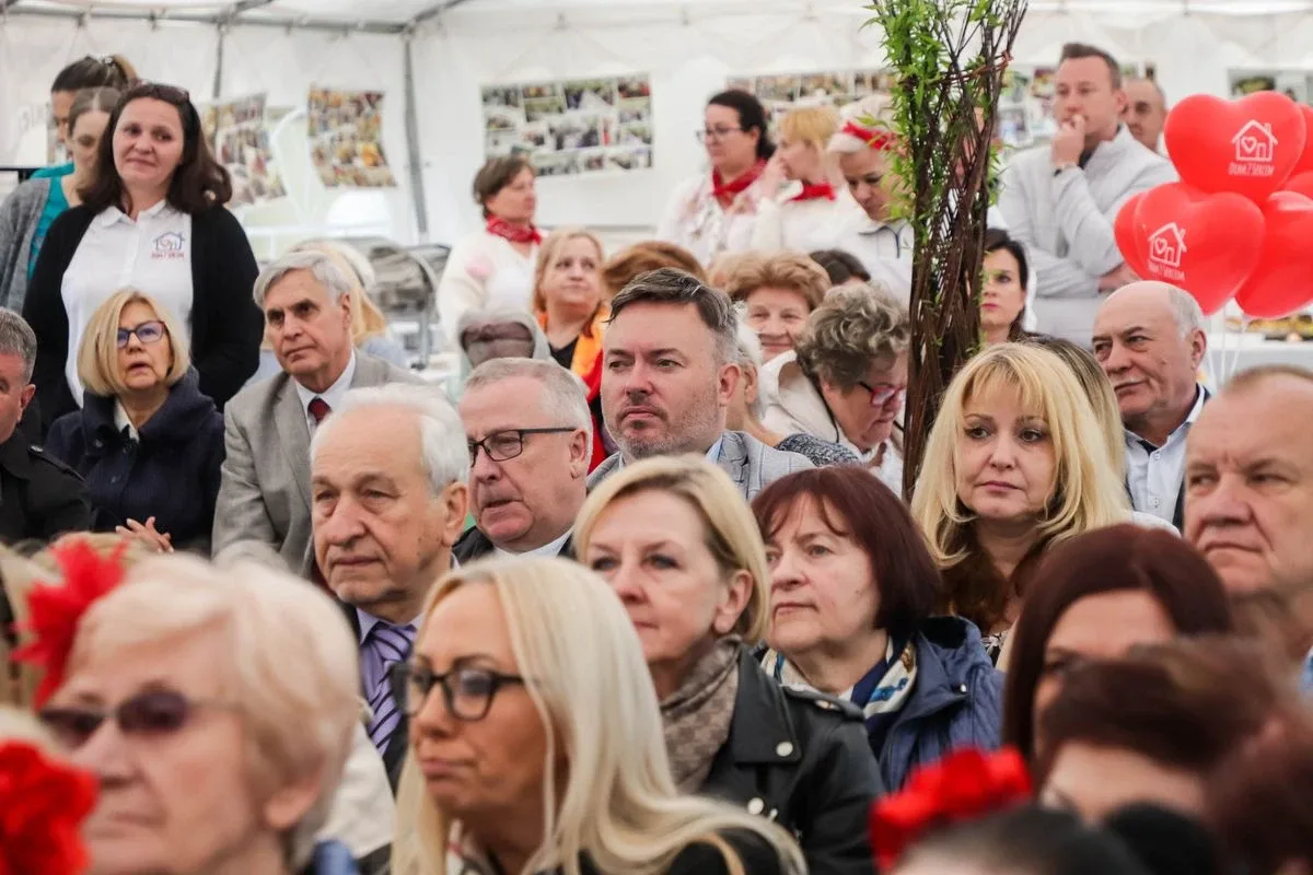 "Dom z Sercem" w Komorowie świętował 10-lecie! Jubileusz pełen wzruszeń, wdzięczności i nadziei (zdjęcia)