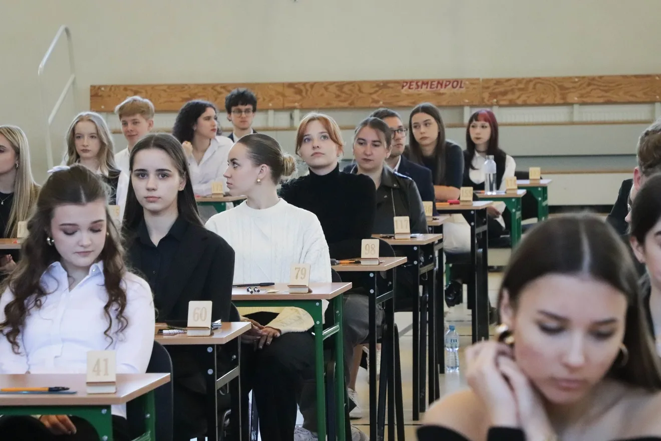Egzamin dojrzałości w LO im. M. Kopernika. Matematyczne wyzwanie maturzystów (zdjęcia)
