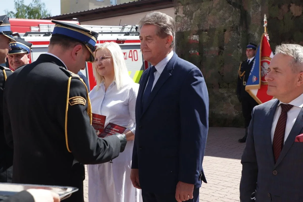 Uroczystość z okazji Powiatowych Obchodów Dnia Strażaka w Ostrowi Mazowieckiej (zdjęcia)