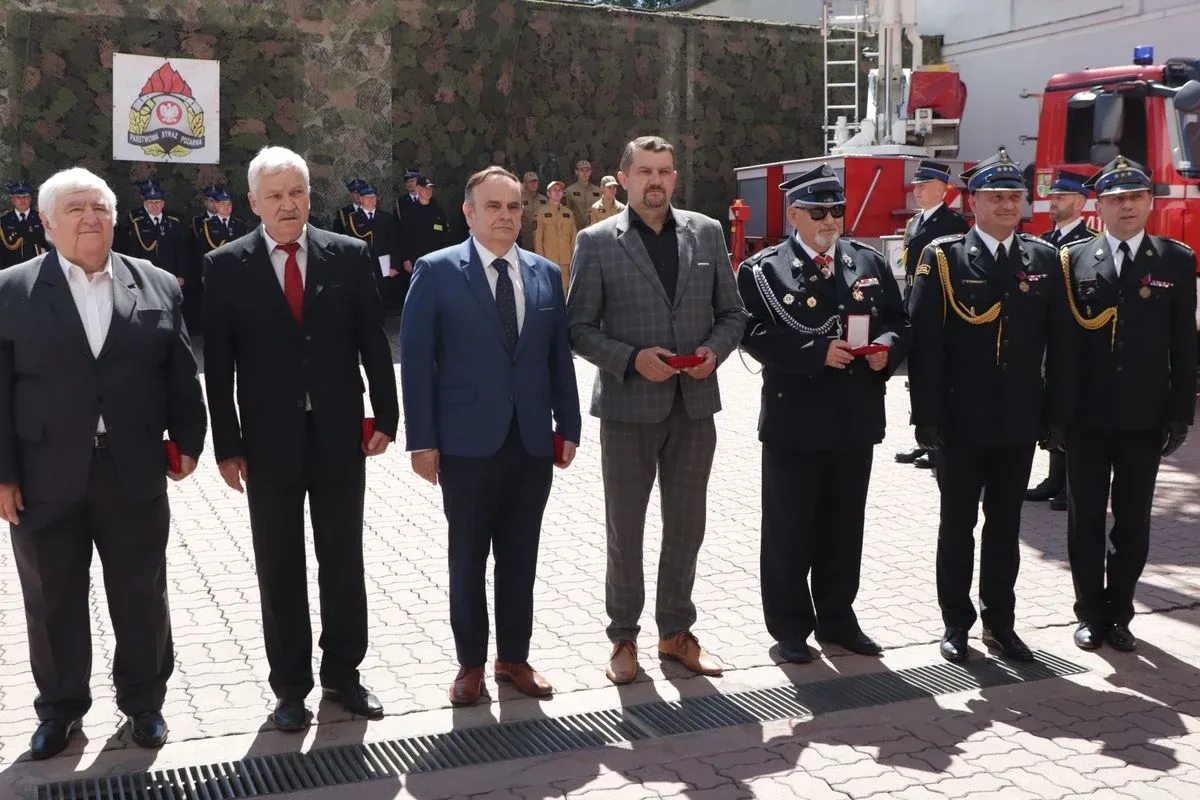 Uroczystość z okazji Powiatowych Obchodów Dnia Strażaka w Ostrowi Mazowieckiej (zdjęcia)