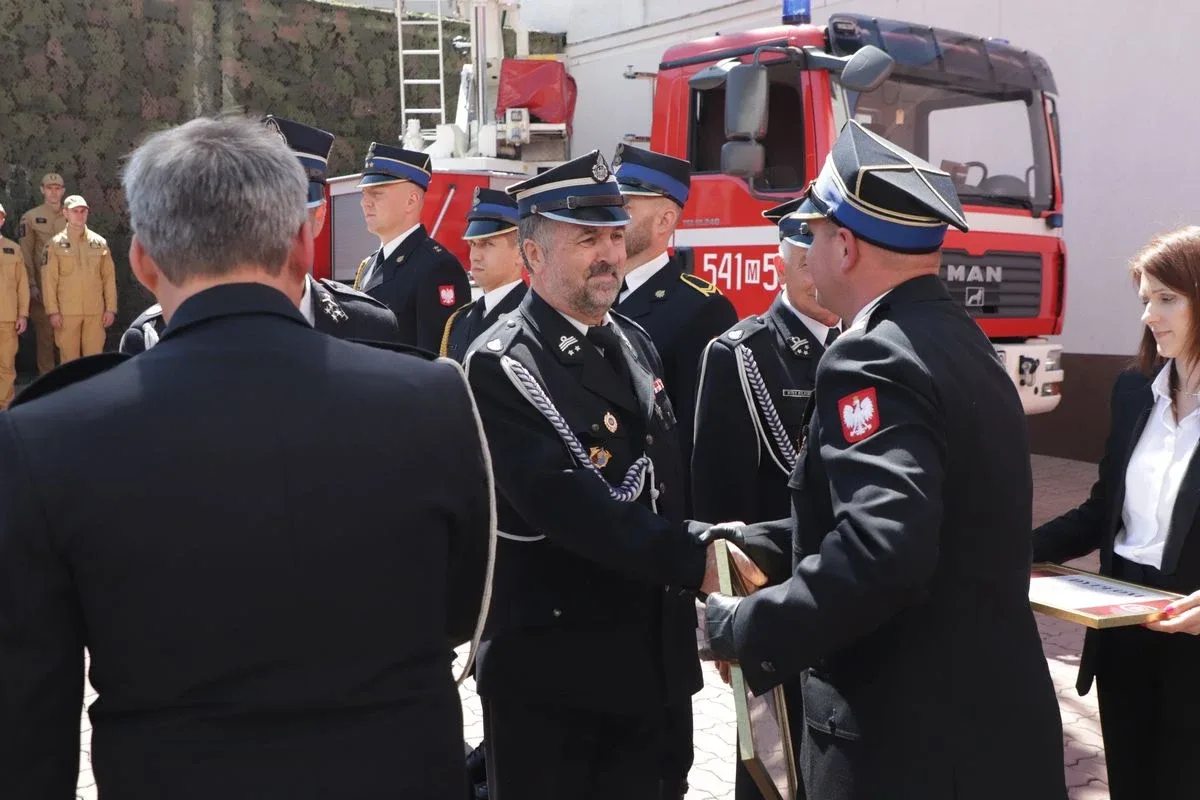 Uroczystość z okazji Powiatowych Obchodów Dnia Strażaka w Ostrowi Mazowieckiej (zdjęcia)