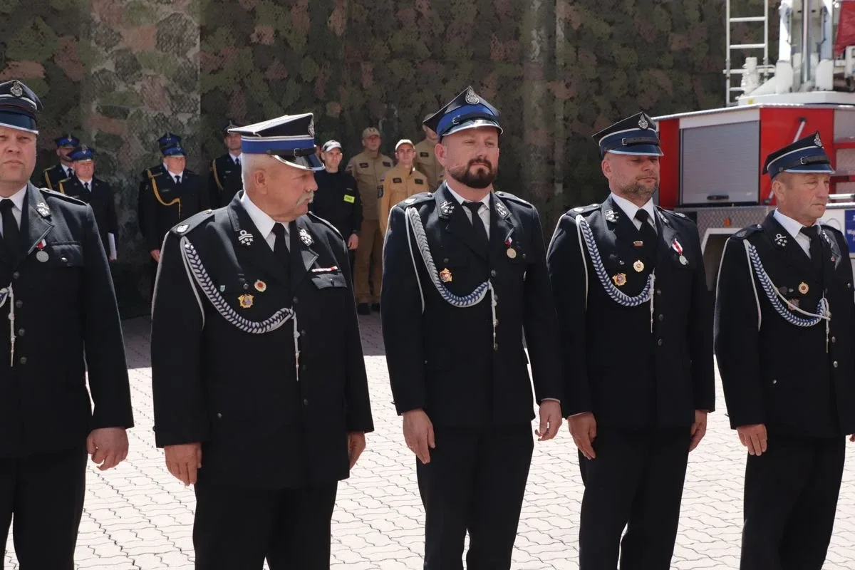 Uroczystość z okazji Powiatowych Obchodów Dnia Strażaka w Ostrowi Mazowieckiej (zdjęcia)