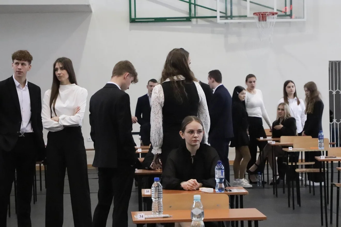 Trzeci dzień egzaminów. Maturzyści zmierzyli się z językiem obcym (zdjęcia)