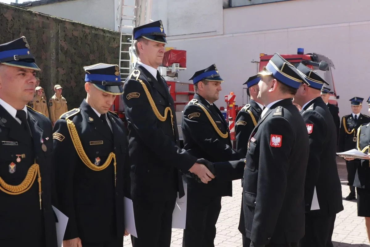 Uroczystość z okazji Powiatowych Obchodów Dnia Strażaka w Ostrowi Mazowieckiej (zdjęcia)