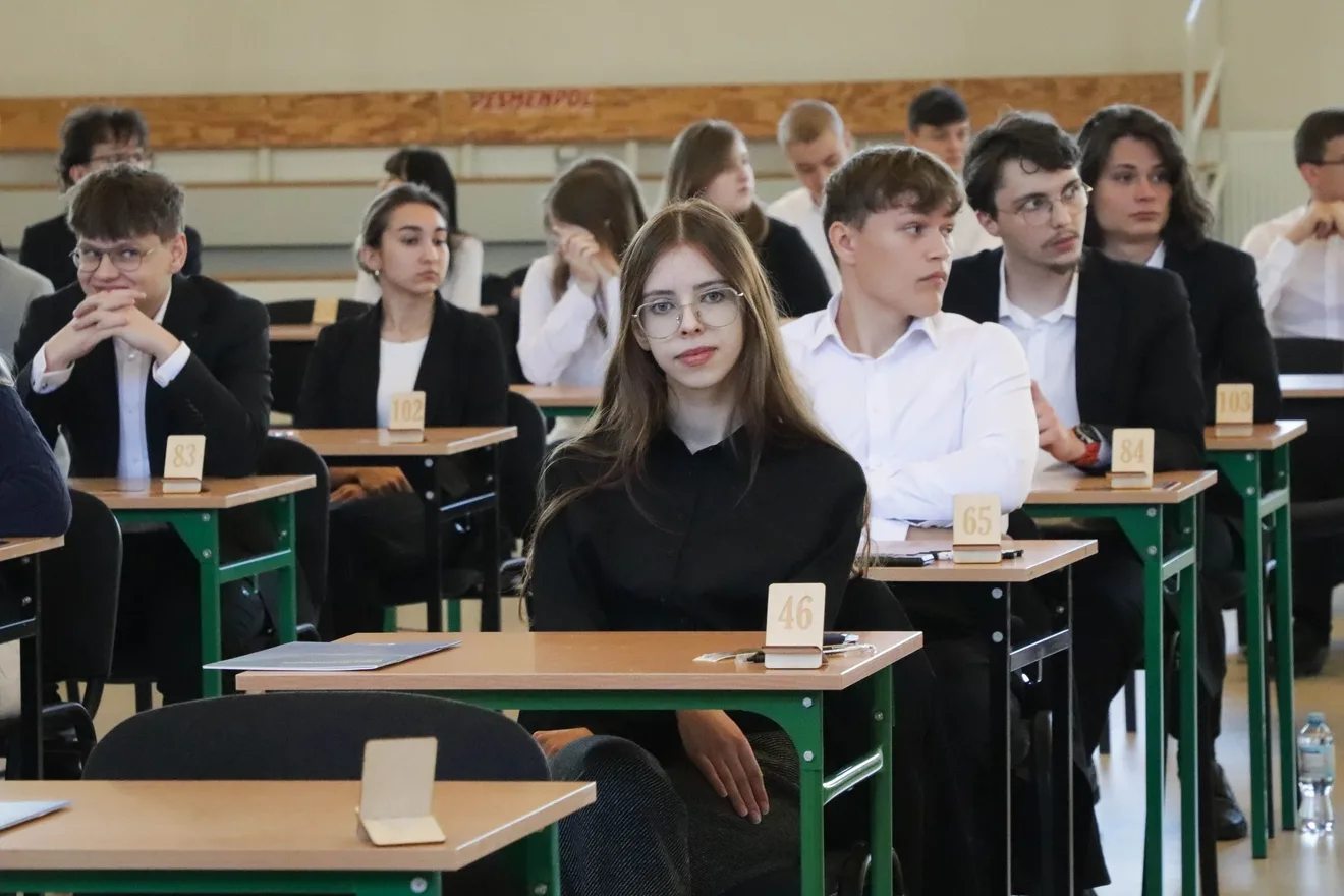 Egzamin dojrzałości w LO im. M. Kopernika. Matematyczne wyzwanie maturzystów (zdjęcia)