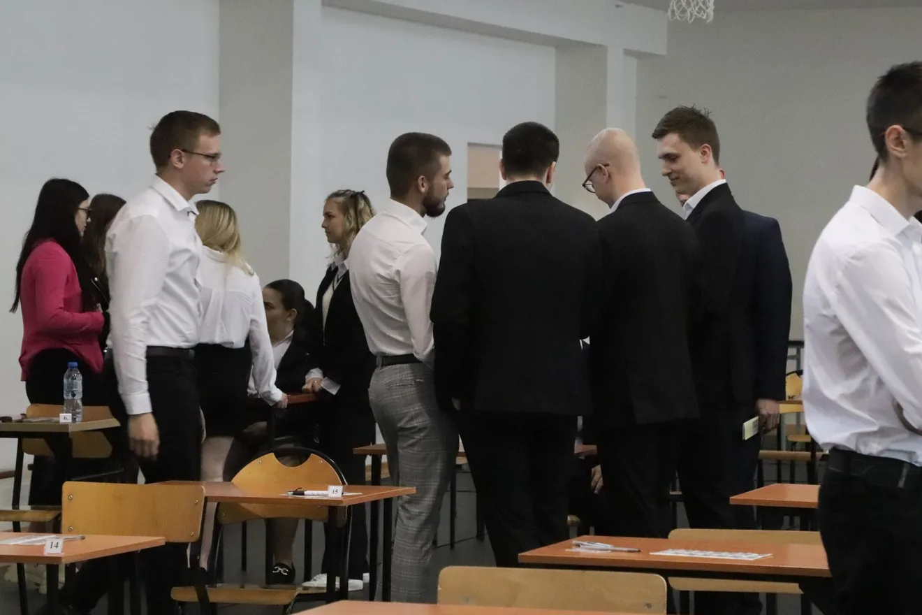 Trzeci dzień egzaminów. Maturzyści zmierzyli się z językiem obcym (zdjęcia)