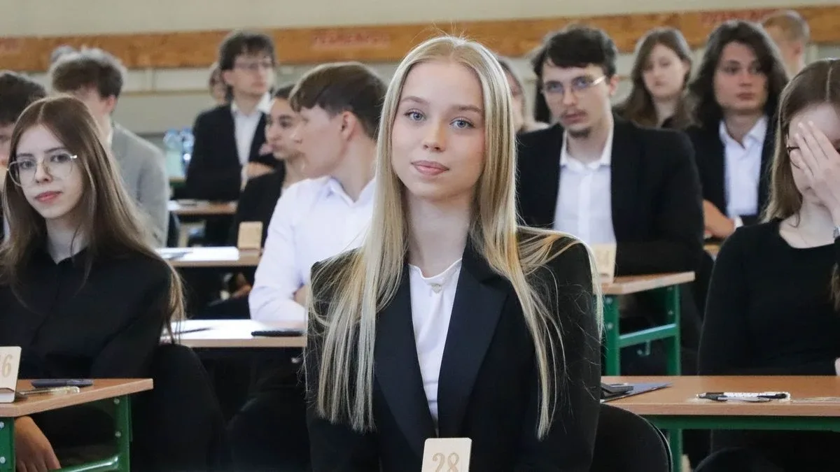 Egzamin dojrzałości w LO im. M. Kopernika. Matematyczne wyzwanie maturzystów (zdjęcia)