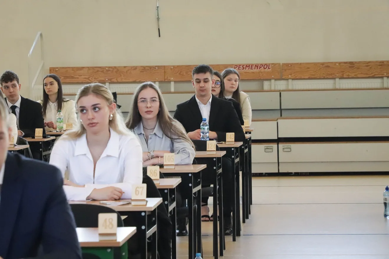 Egzamin dojrzałości w LO im. M. Kopernika. Matematyczne wyzwanie maturzystów (zdjęcia)