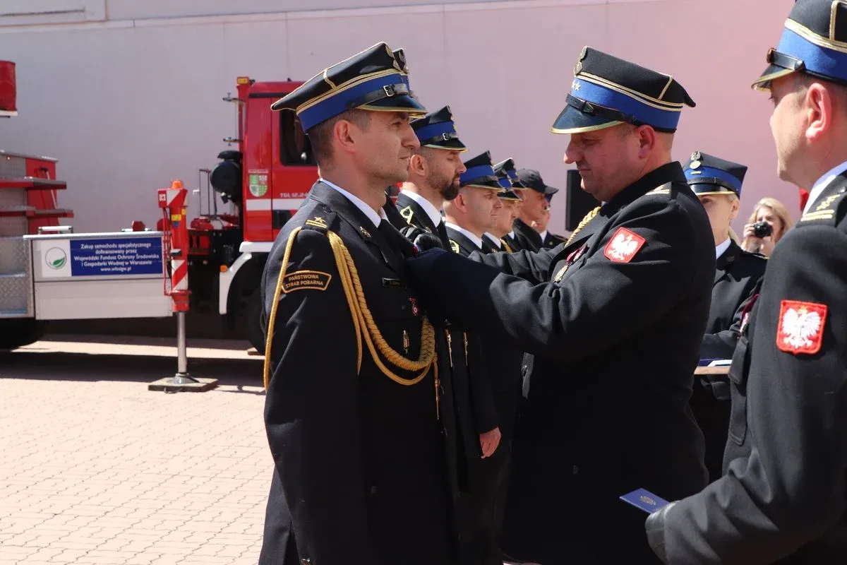 Uroczystość z okazji Powiatowych Obchodów Dnia Strażaka w Ostrowi Mazowieckiej (zdjęcia)