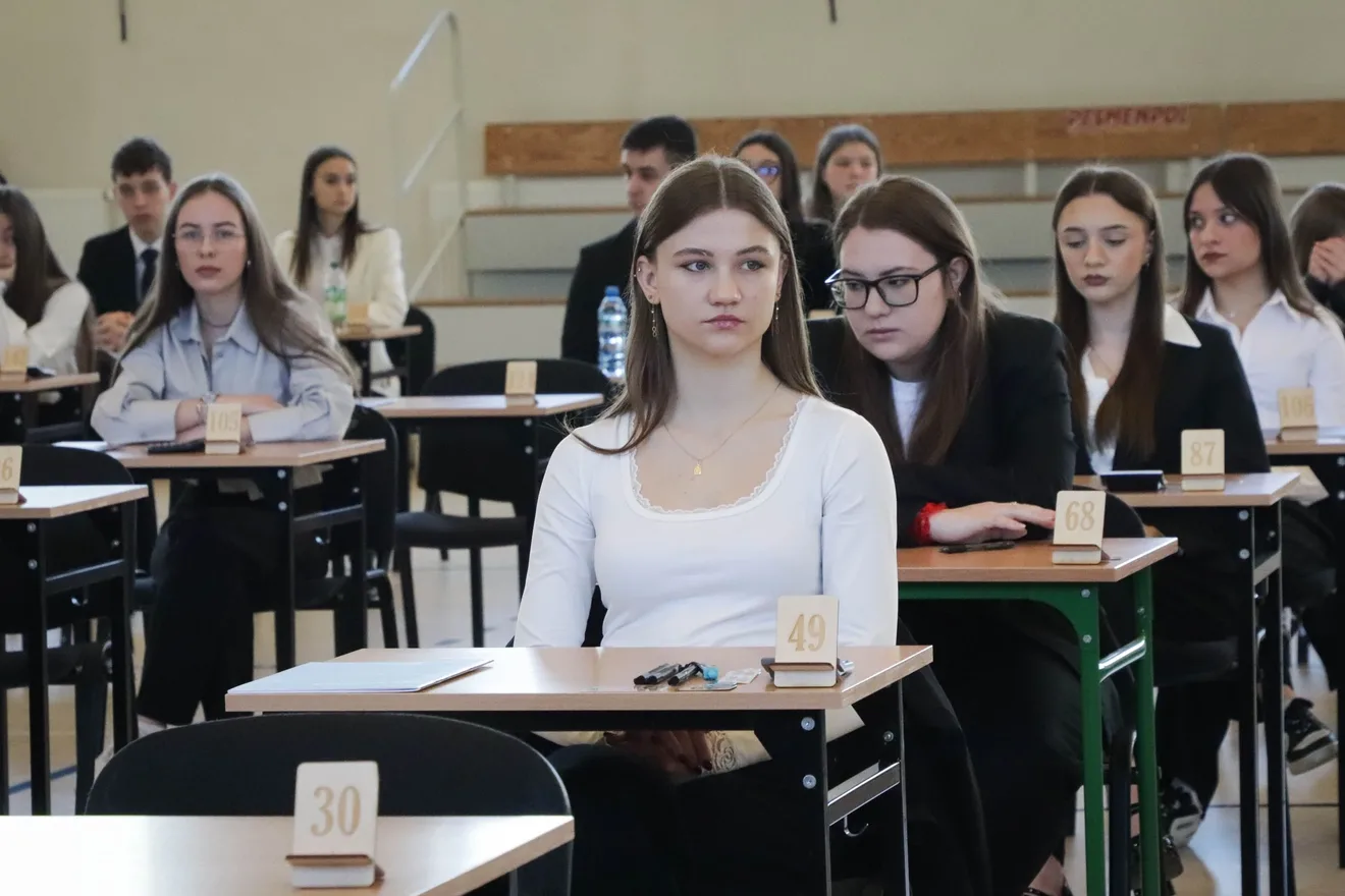 Egzamin dojrzałości w LO im. M. Kopernika. Matematyczne wyzwanie maturzystów (zdjęcia)