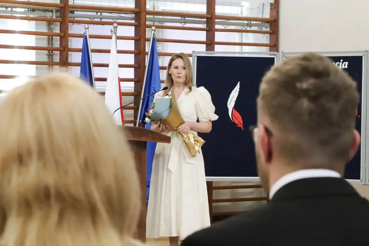 Zakończenie szkolnej podróży. Maturzyści ZSCKR w Starym Lubiejewie żegnają szkołę (zdjęcia)