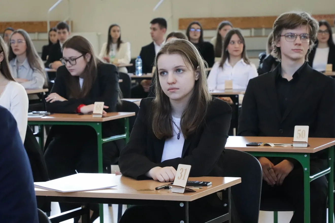 Egzamin dojrzałości w LO im. M. Kopernika. Matematyczne wyzwanie maturzystów (zdjęcia)