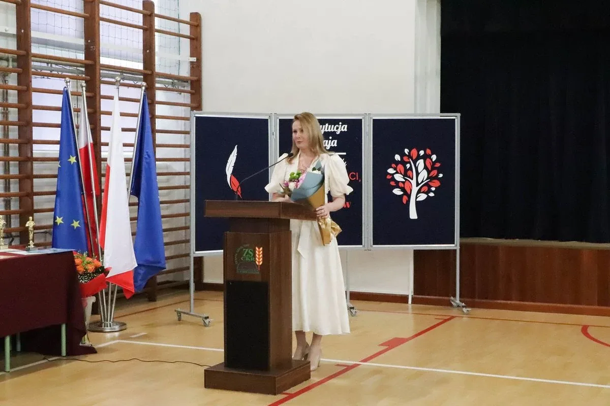Zakończenie szkolnej podróży. Maturzyści ZSCKR w Starym Lubiejewie żegnają szkołę (zdjęcia)