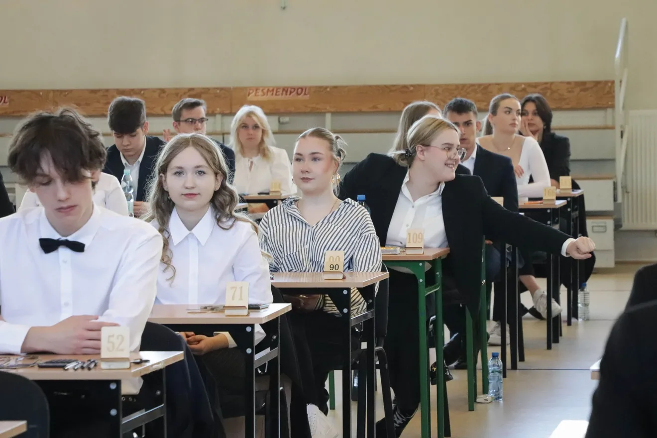 Egzamin dojrzałości w LO im. M. Kopernika. Matematyczne wyzwanie maturzystów (zdjęcia)