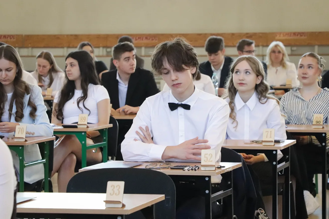Egzamin dojrzałości w LO im. M. Kopernika. Matematyczne wyzwanie maturzystów (zdjęcia)