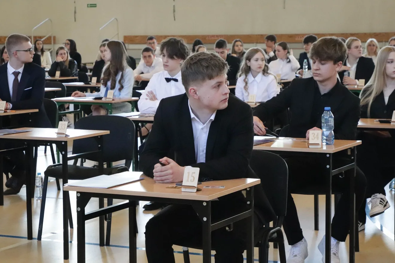 Egzamin dojrzałości w LO im. M. Kopernika. Matematyczne wyzwanie maturzystów (zdjęcia)