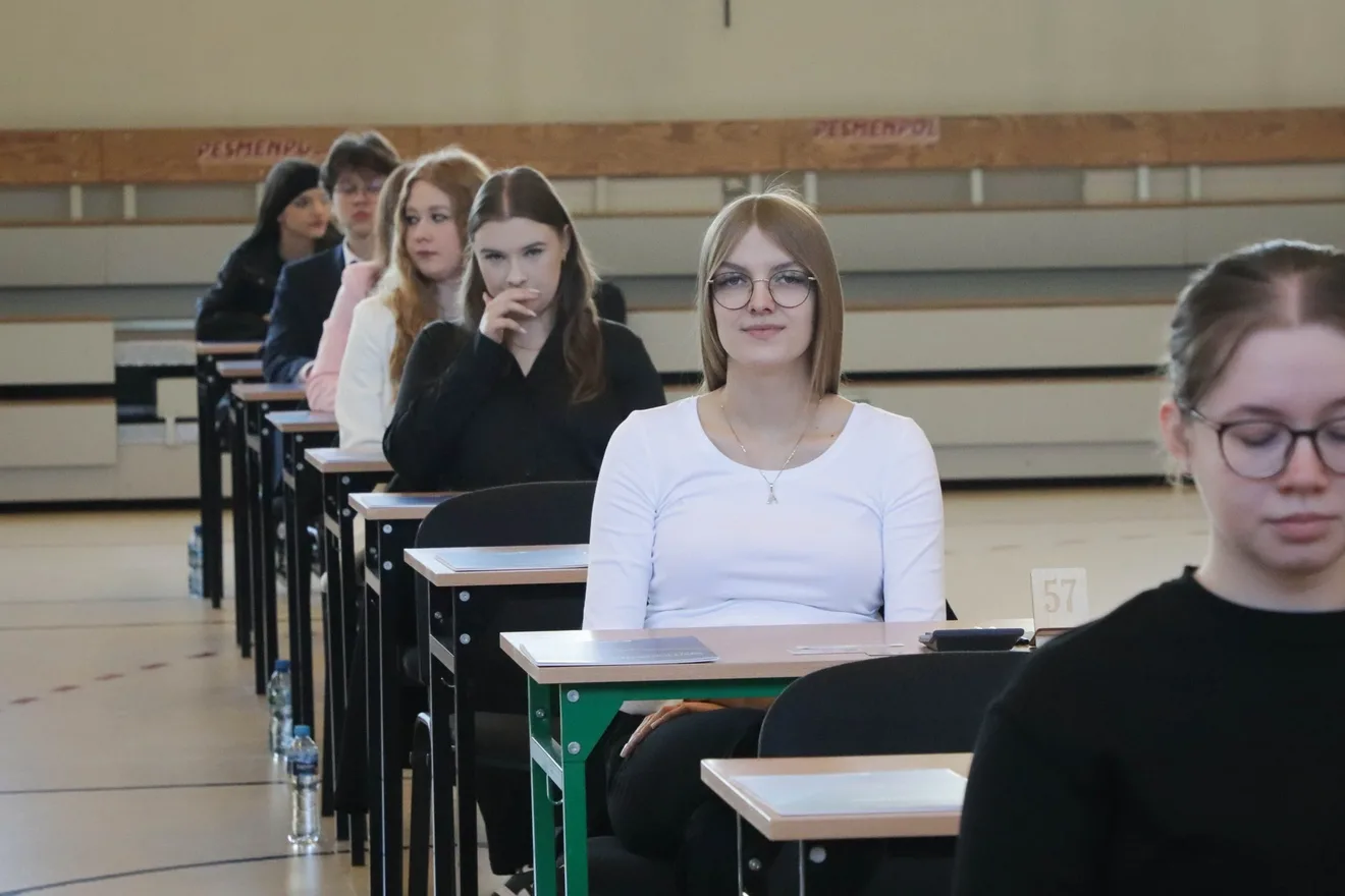 Egzamin dojrzałości w LO im. M. Kopernika. Matematyczne wyzwanie maturzystów (zdjęcia)