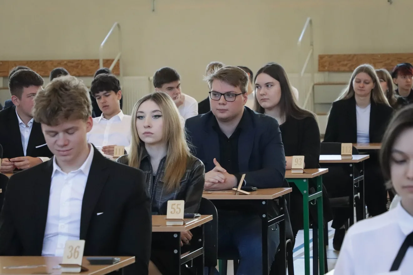 Egzamin dojrzałości w LO im. M. Kopernika. Matematyczne wyzwanie maturzystów (zdjęcia)