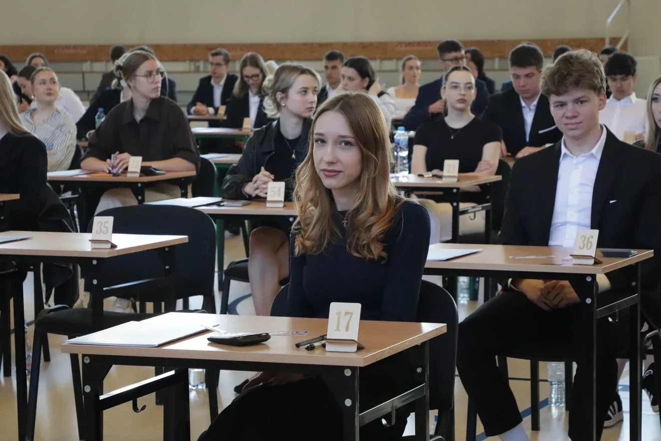 Egzamin dojrzałości w LO im. M. Kopernika. Matematyczne wyzwanie maturzystów (zdjęcia)