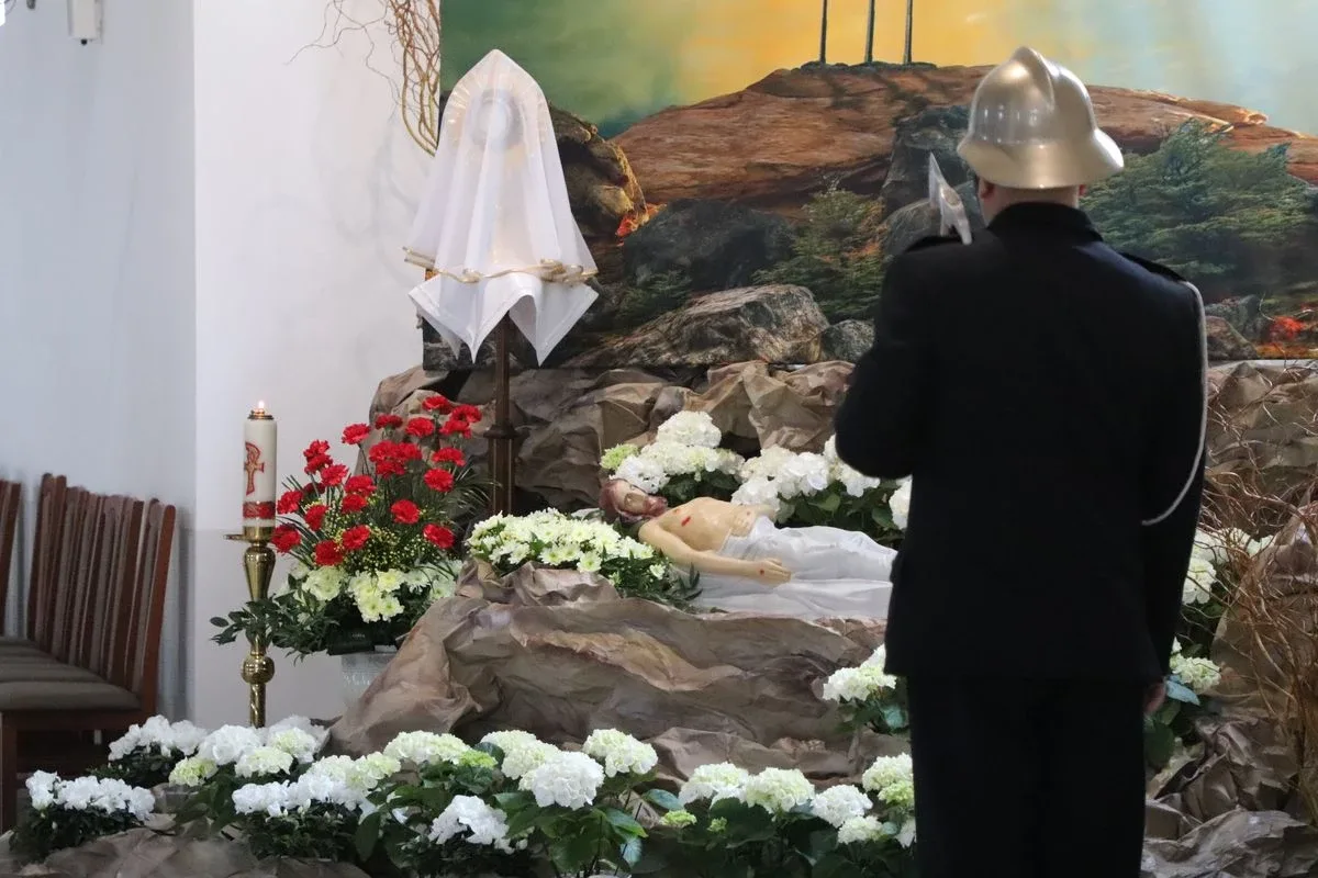 Groby Pańskie w parafiach w Ostrowi Mazowieckiej (zdjęcia)